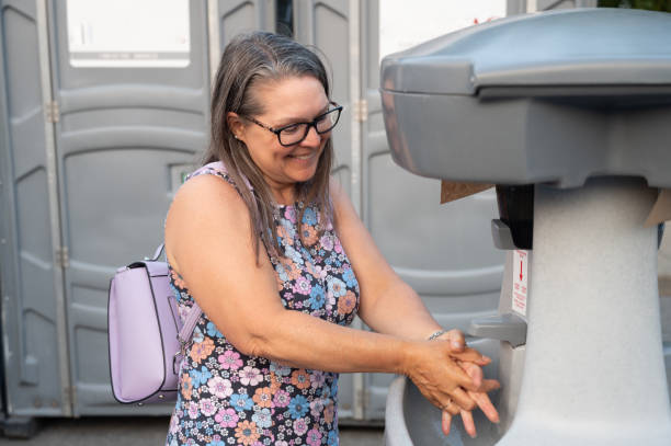 Best Portable toilet rental cost  in Springdale, PA